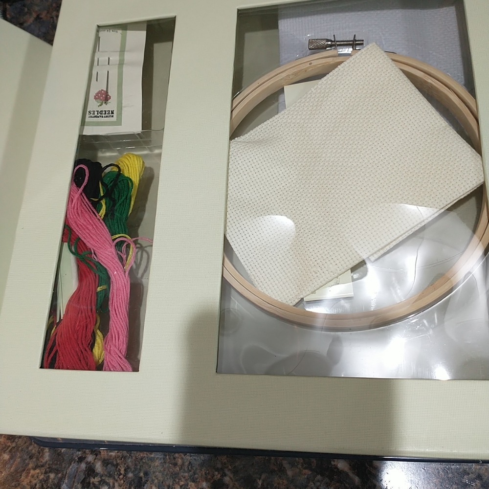 NEW Spice Box Introduction Crossstitch Kit, Book, Needles, Threads & Hoop - Picture 3 of 5